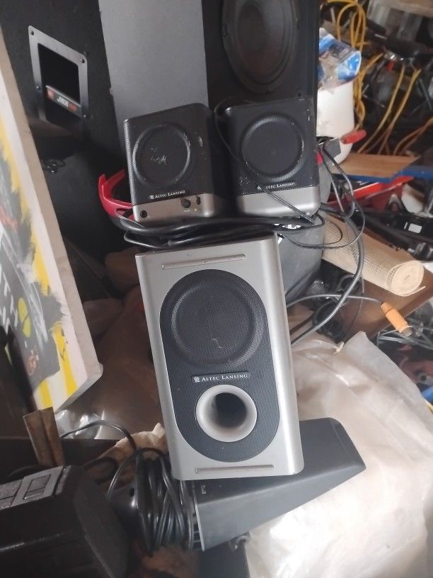 ALTEC LANSING AMP SPEAKERS