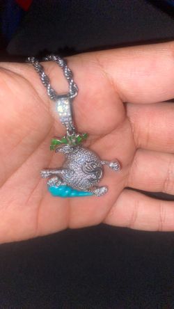 Moissanite pendant