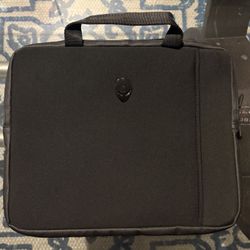 Alienware Vindicator 2.0 Neoprene Gaming Laptop Sleeve Case