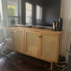 Cabinet/tv Stand 