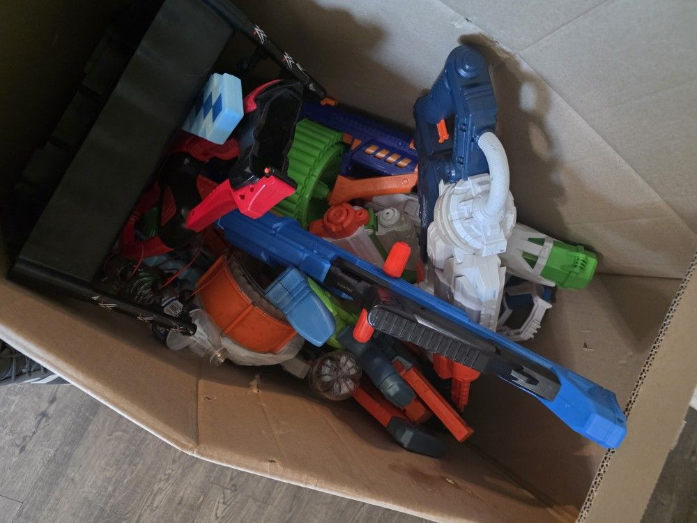 Toy Guns [ Nerf, X-shot Etc.]