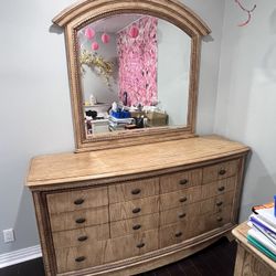 8 Drawer Dresser With Mirror