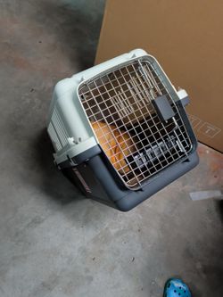 Hard-Shell Pet Carrier with Metal Door