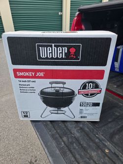 Brand New Weber Smokey Joe Grill."CHECK OUT MY PAGE FOR MORE DEALS "