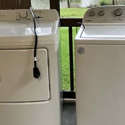 Whirlpool Washer/Insignia Electric dryer