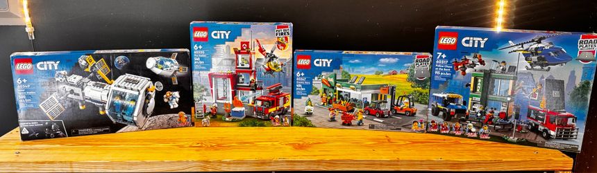 Lego city sets ***NEW***