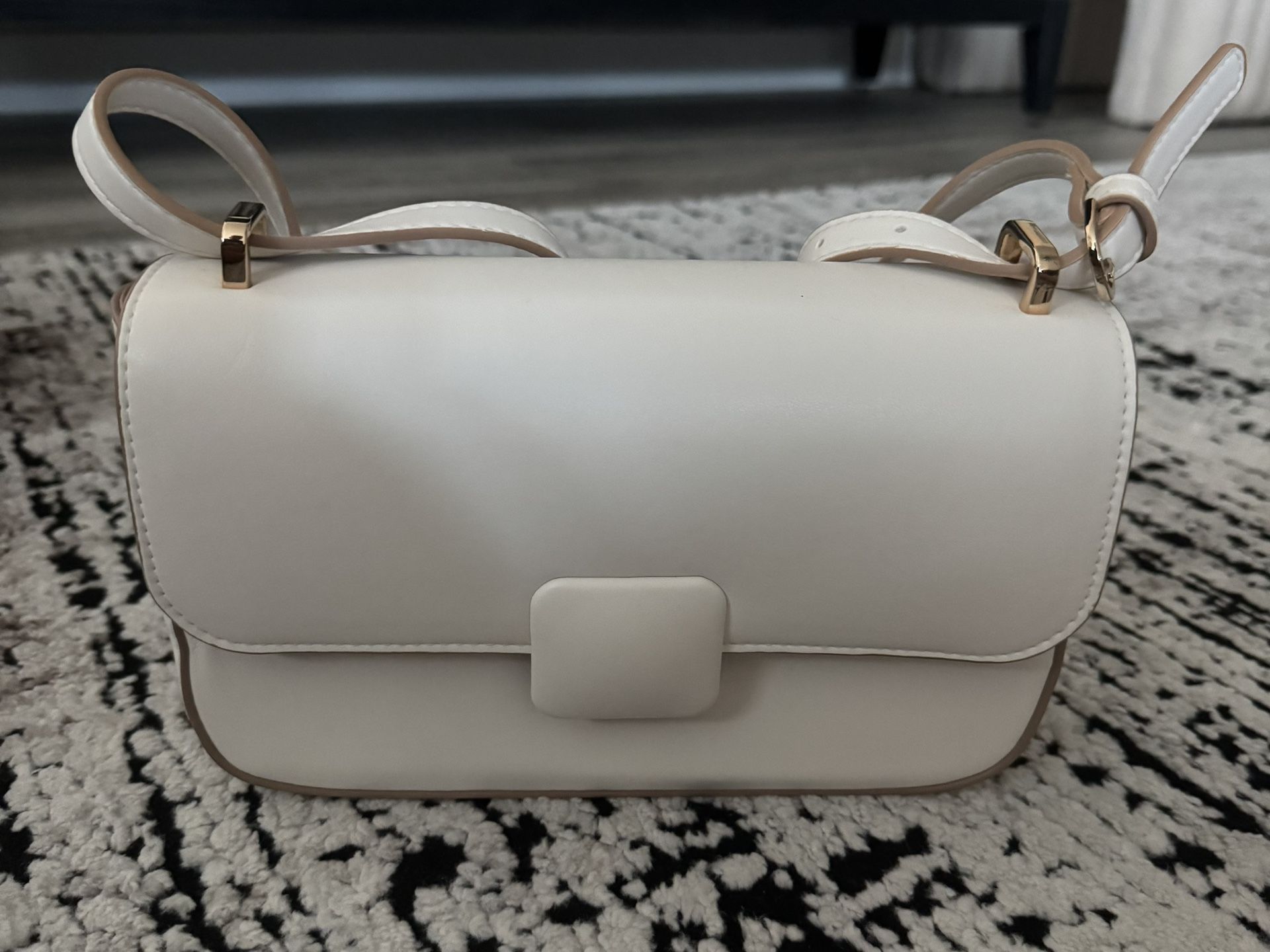White Purse 