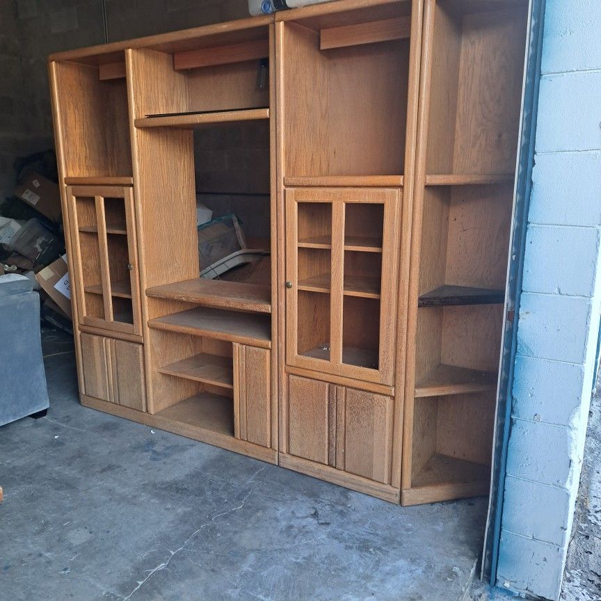 Entertainment Unit FREE