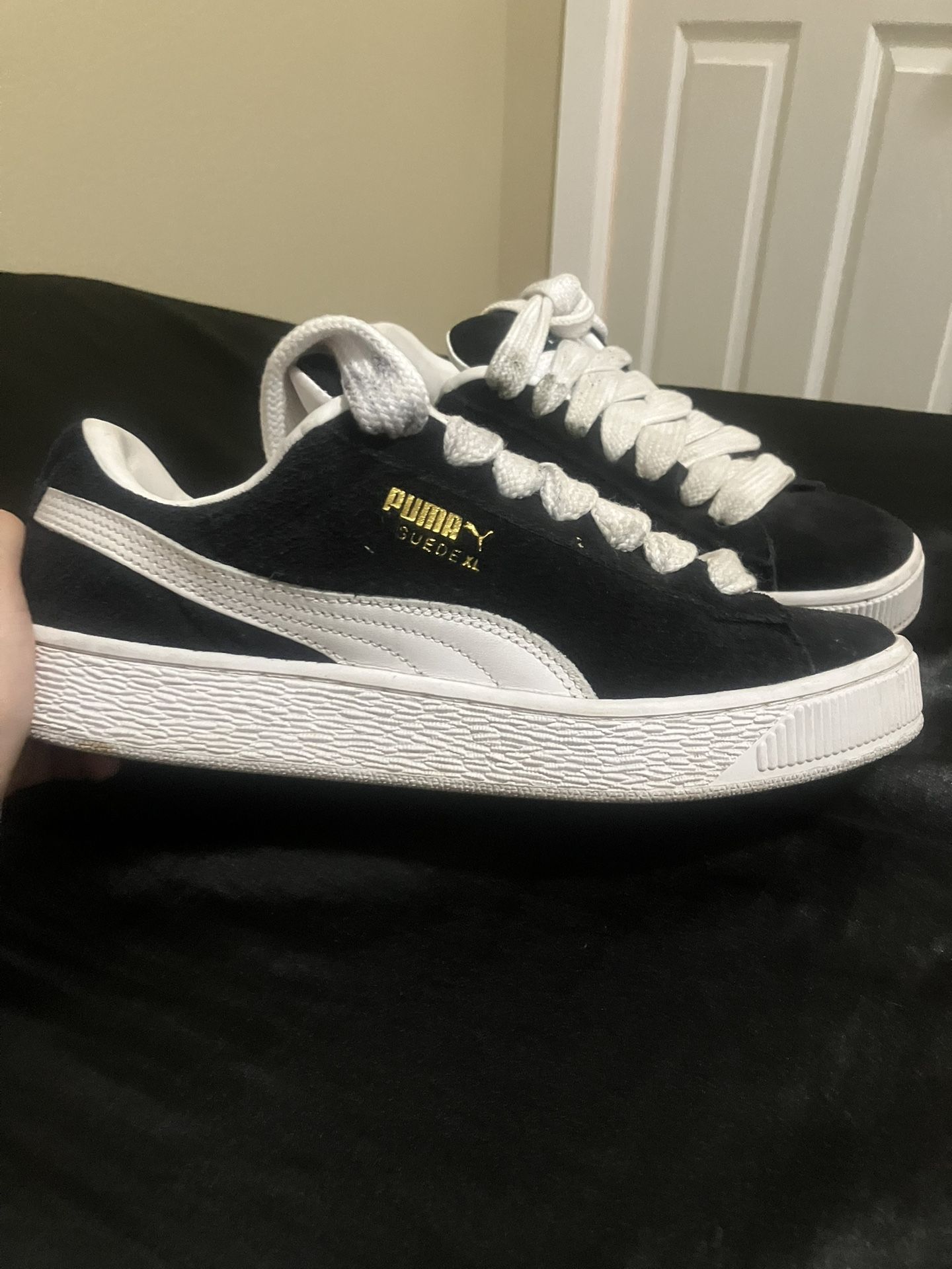 XL Puma Suedes