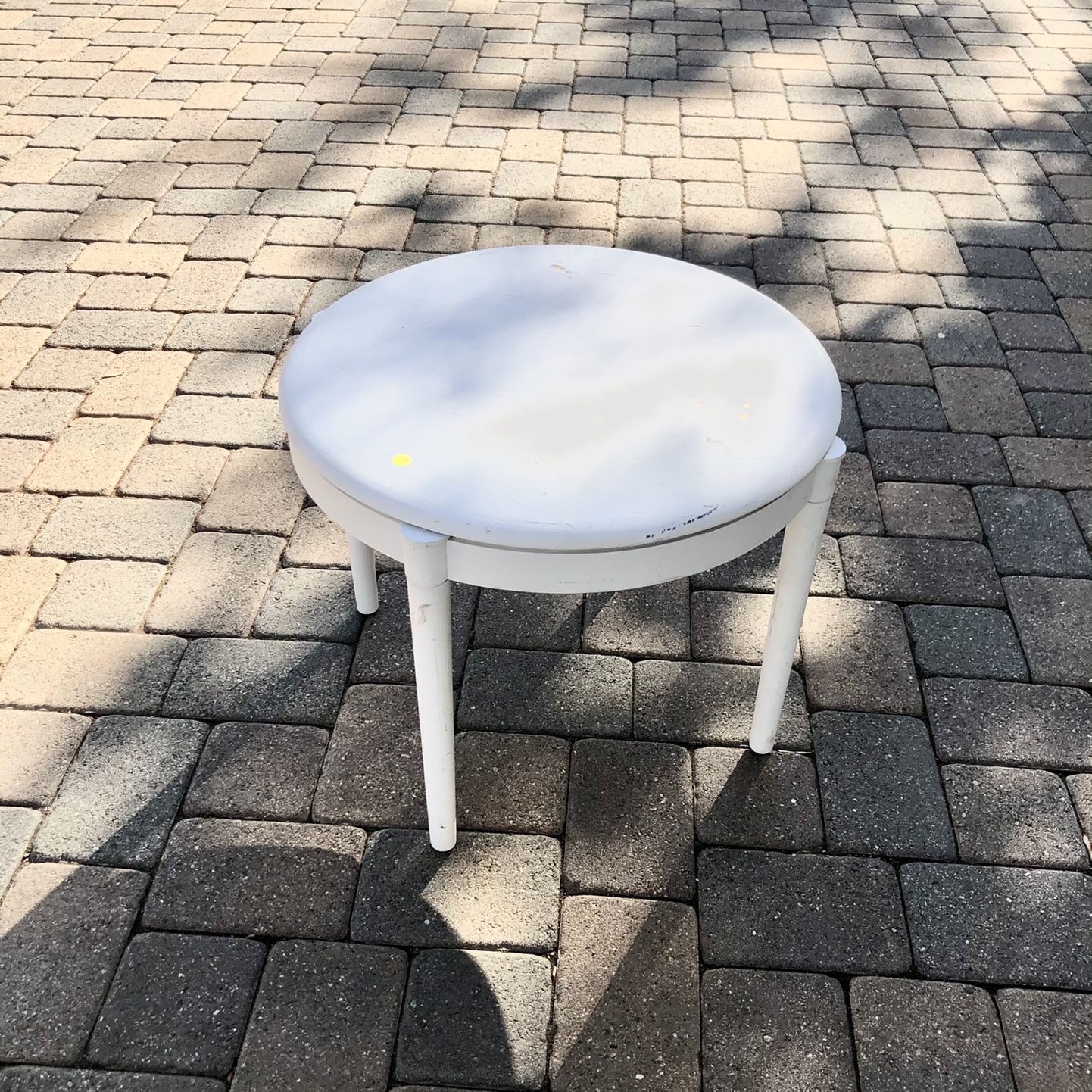 White Round Wood Small Table