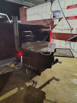 Hitch BBQ Pit With Swing arm