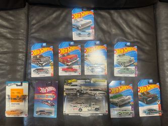 Hot Wheels - Chevy 9 car lot + Team Transport