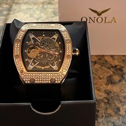World Famous Design Automatic  W/ Bavarian Crystals 