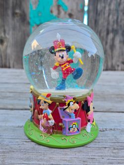 Disney Store Mickey Mouse 75th Anniversary Snowglobe