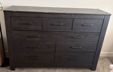 Dresser for sale in good condition