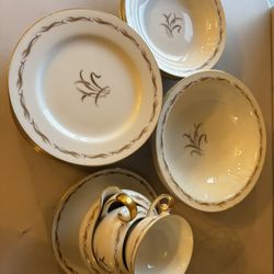 🌟 Vintage Jyoto Fine China “Carmel” – 19-Piece Set – Made in Japan 🌟