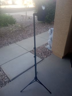 Cellphone stand 10