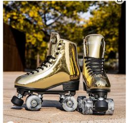 Brand New In Box Women Gold Color Roller Skates Size 7