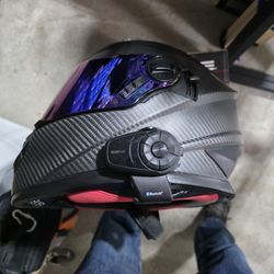 Sedici Carbon Fiber Helmet With Sena Bluetooth 