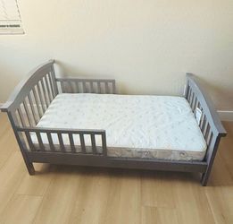 Gray Toddler Bed with Mattress