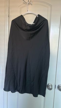 Falda negra larga de satin