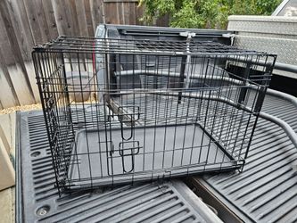 Dog crate 29 1/4" L x 20" H x 17 1/4" W