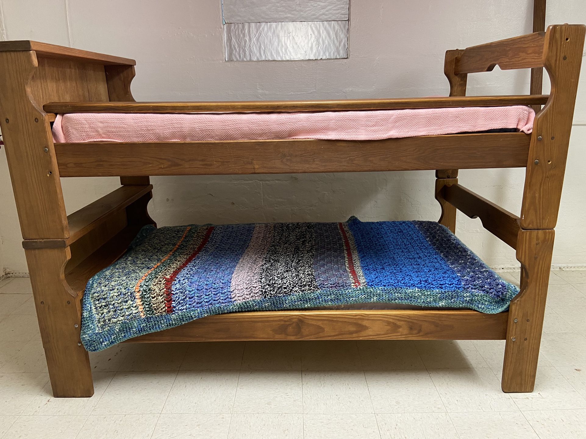 Bunkbed - Twin Size