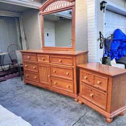 Solid Wood Dresser With Mirror & Matching Nightstand
