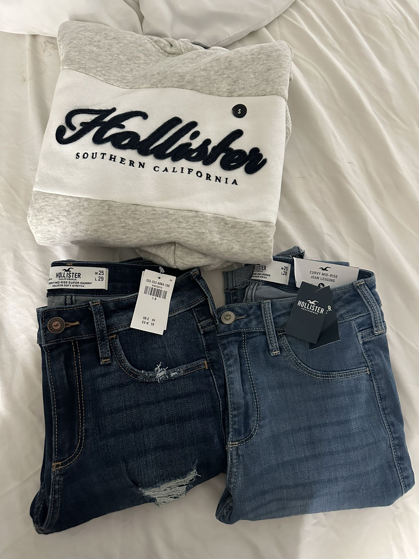 Hollister Jeans (2) & Hoodie