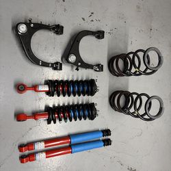 Toyota Tundra Limited Suspension  Set