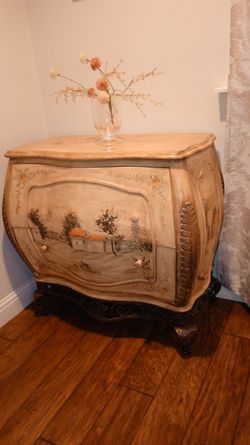 Beautiful chest of drawers. Hand made