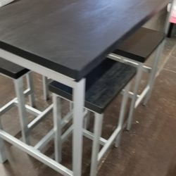 Counter height Table With 4 Stools