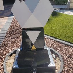 New In Box! Unique Fibrestone Outdoor Planter: 25"x22"x21" White.