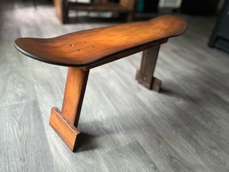 Skateboard bench