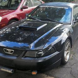 2000 Ford Mustang (For Parts)