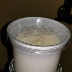 HOME INTERIORS 1 VELA BASO COLOR BLANCO NUEVA ASKING FOR PRICE THANK YOU