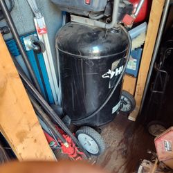 Air Compressor 30 Gallon 