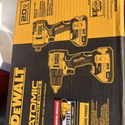 De Walt Power Tools And Makita Batteries 