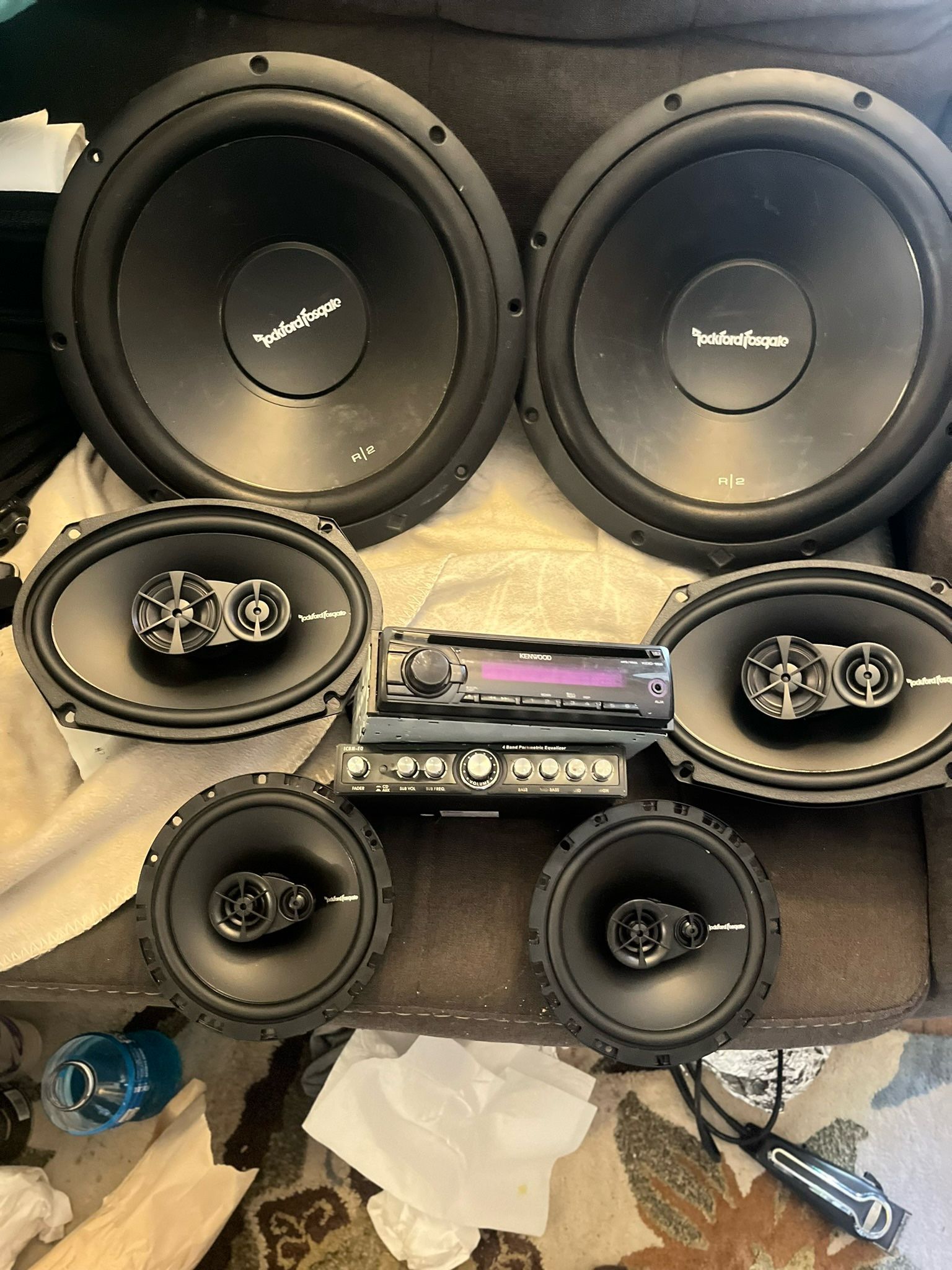 Everything But Your Amps. Just Lowered Them Down Fifty Bucks The Subs And The Box We’re 379. The R1s Are Brand New Never Used Need Em Gone Guys