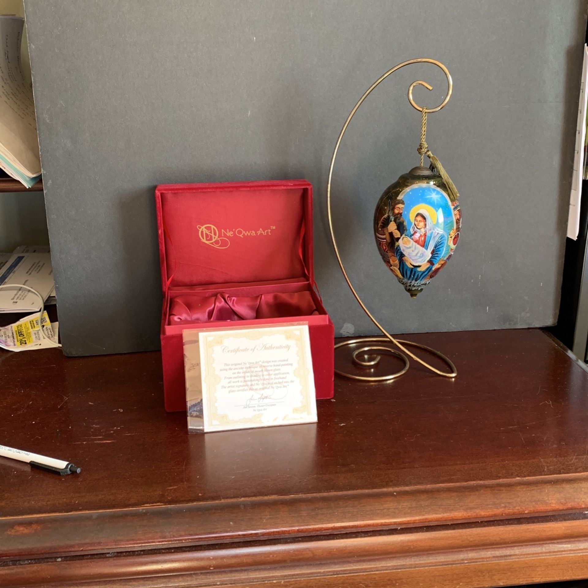 Ne’Qua Art Christmas ornament