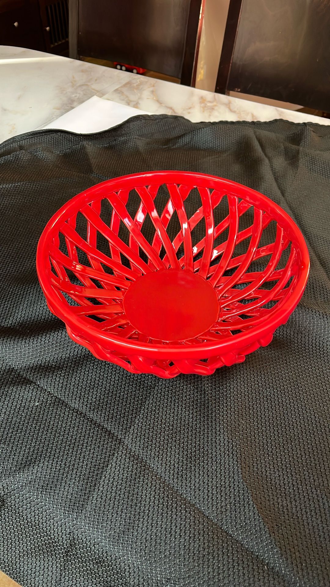 FOOD NETWORK RED CERAMIC BASKET.
