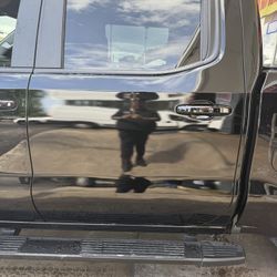 2025 Ram 1500 LR Door 