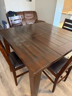 Dinner Table (butterfly)