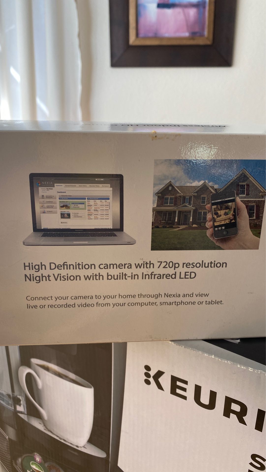 High Definition camera with 720p resolution