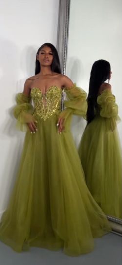 Green dress