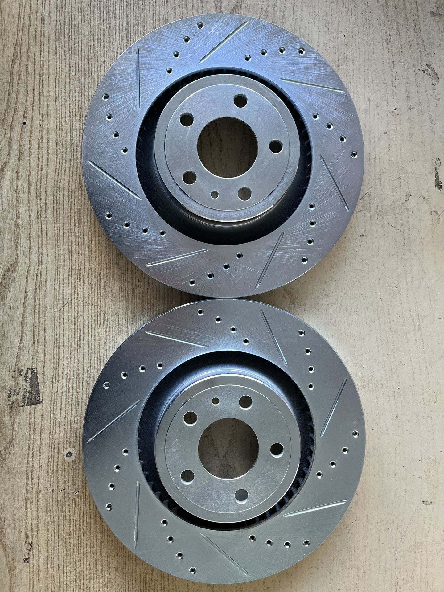 Ford Mustang 15-20 EcoBoost, GT Drill Slot Rotors Ceramic Pads