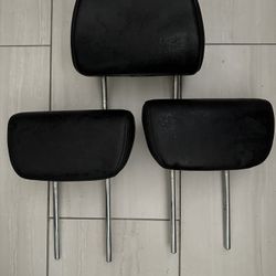 Headrest From 3rd Row Of 2010 Honda Odyssey Minivan