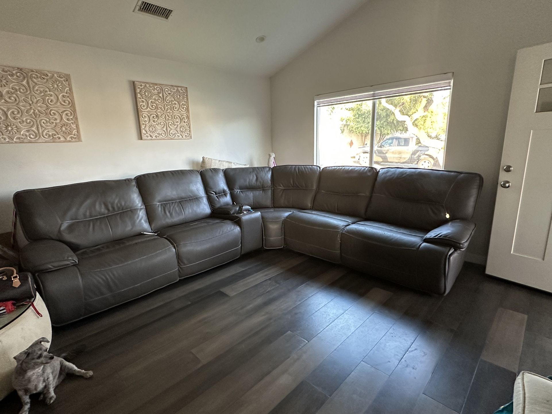 Free Sectional With 4 Recliners 