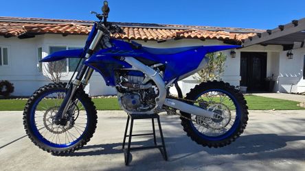 2024 YZ450F Priced to sell! Only 30 hours