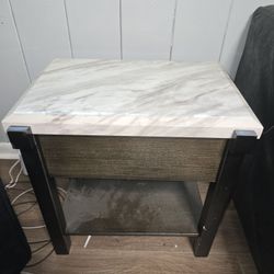 Table end  with charging station. 